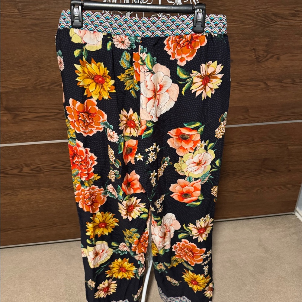 Johnny Was Black Floral Border Split Pants Sz L - Picture 6 of 13